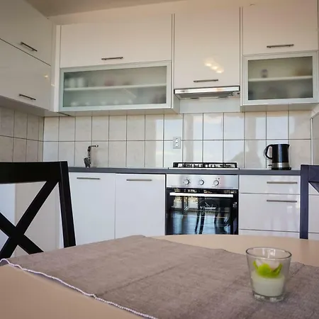 Apartman Greetings To The Sun *