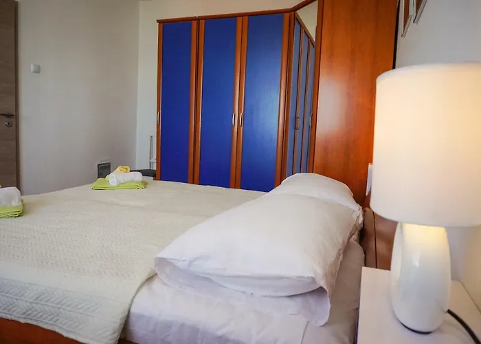 アパート Greetings To The Sun ザダル